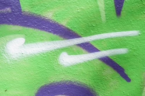 kdo odstraní graffiti 